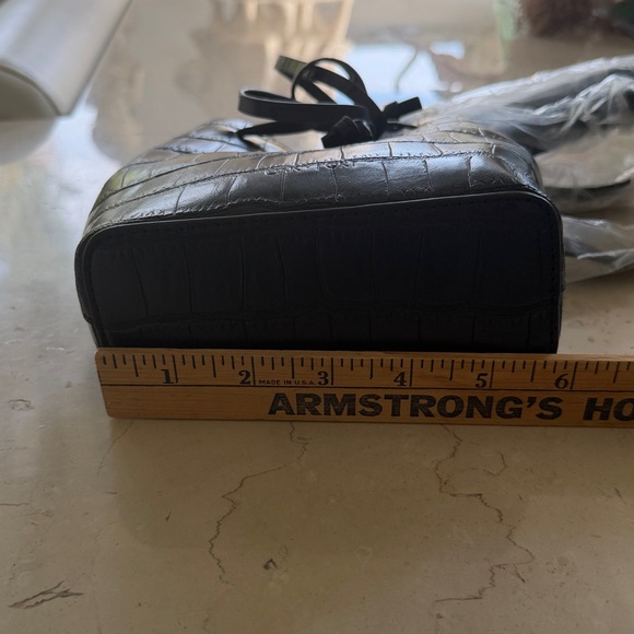 Oak & Fort Bucket Bag. - Picture 9 of 11